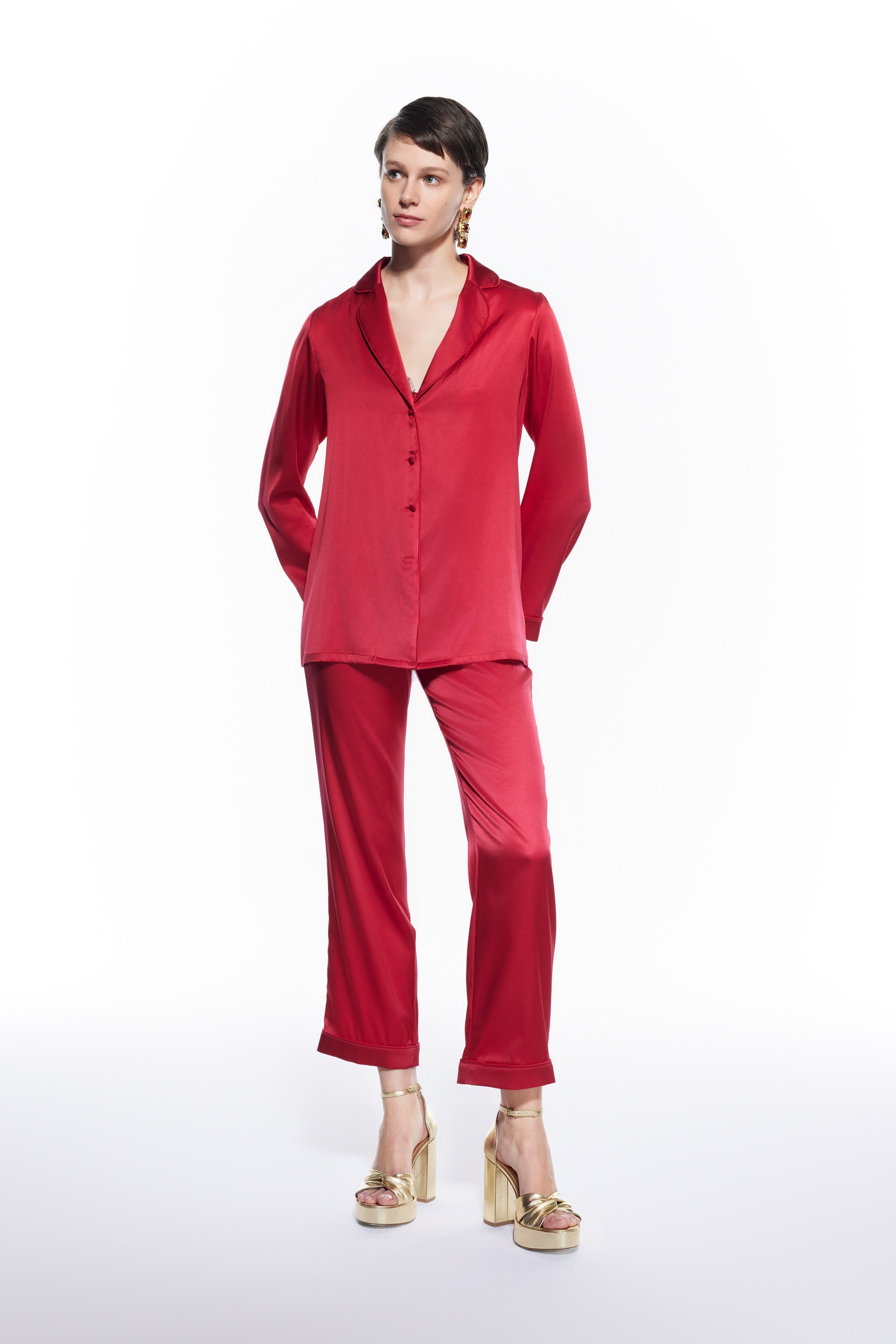 Luno Red Silk Pijamas Set.