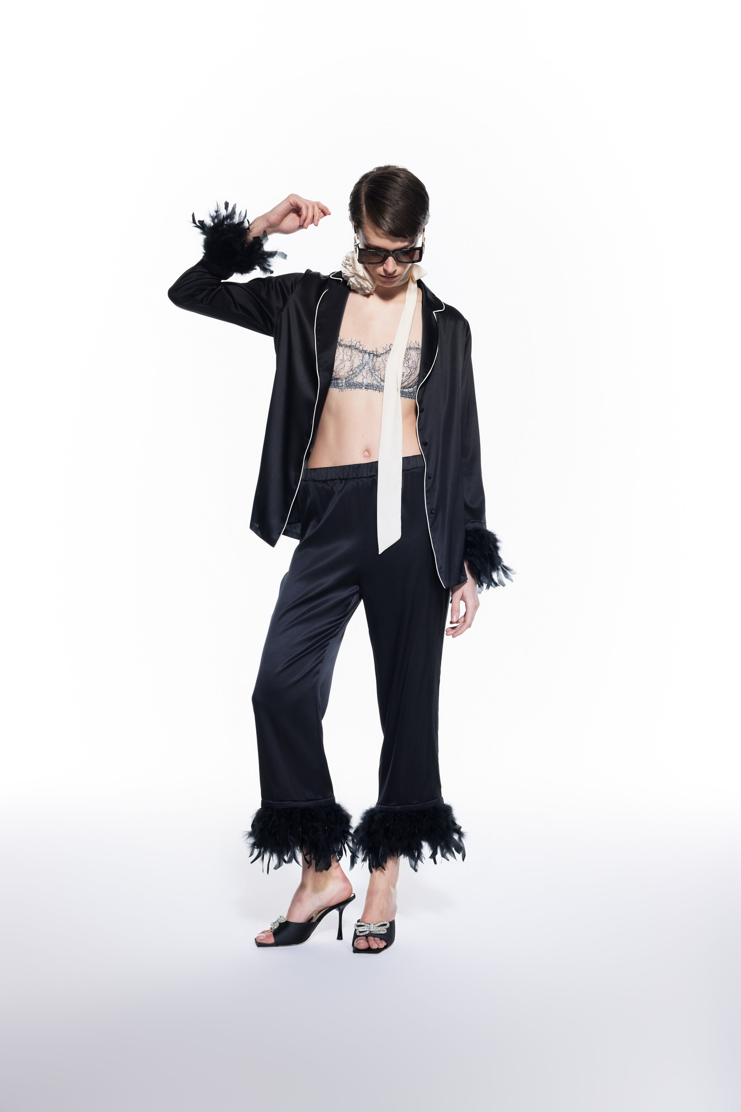 Juven Black Silk Feathered Pijamas Set.