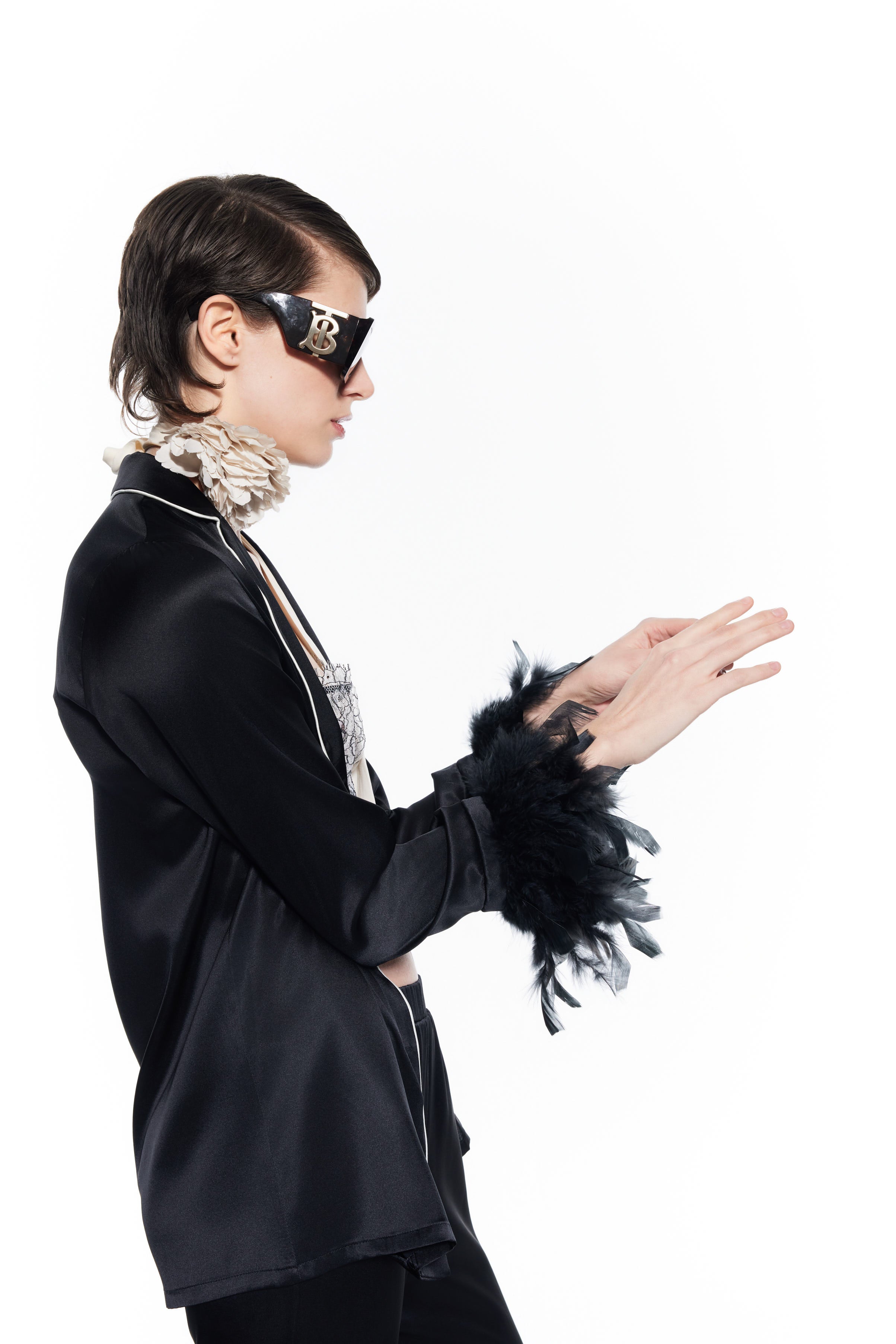 Juven Black Silk Feathered Pijamas Set.